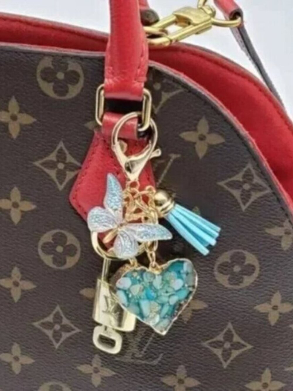 Authentic Louis Vuitton Padlock & Key Gold ✨Unbranded Heart Bag Charm Keychain - Picture 5 of 6